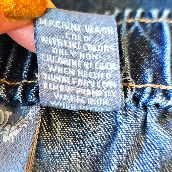 Plus Jeans - Picture 10 of 15